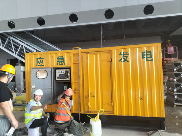 泾阳怎样判断空气滤清器是否需要更换？